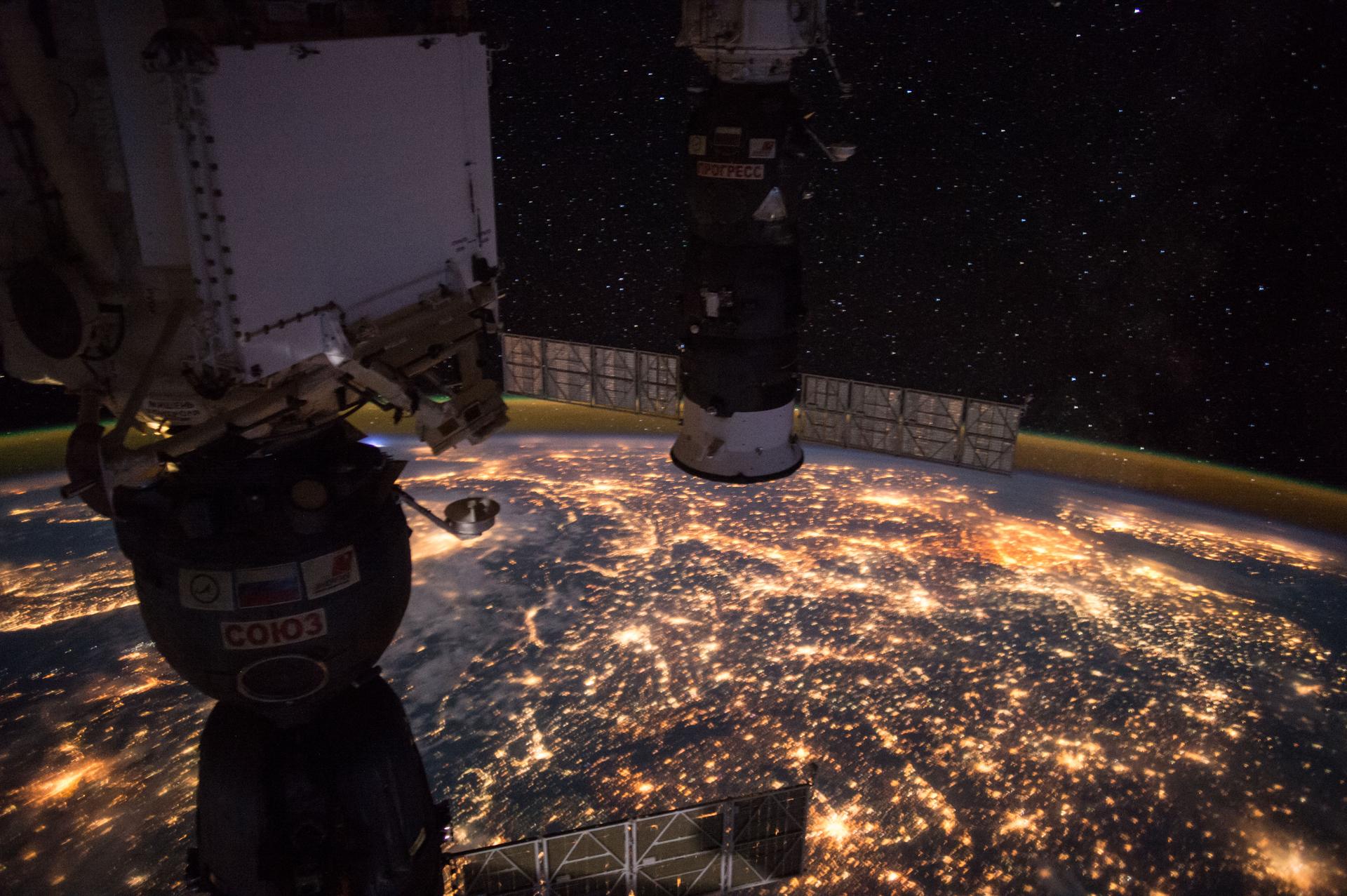 Earth observation taken by Expedition 49 crew NASA ID: iss049e009356 ISS049e009356 (09/24/2016) --- Earth observation taken during a night pass by the Expedition 49 crew aboard the International Space Station. Framed by the docked Soyuz and Progress spacecraft is Western Europe. The bright, dense lights in the East are the Netherlands, Belgium. The dark strip is the Alps Date Created:2016-09-24 Center:JSC Photographer:Takuya Onishi Visit JSC Website images-assets.nasa.gov/image/iss049e009356/iss049e009356~orig.jpg